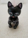Wowwee Fingerlings Light-up Baby Black Panther Allec Used. Price: $16.99.