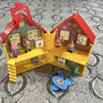 Peppa Pig House Playset - Fold And Carry Yellow 2003 Jazwares 92620 Vintage Used. Price: $12.00.