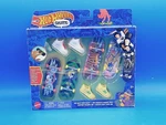 Mattel Hot Wheels Skate 4-PACK Half Pipe Fingerboard Tony Hawk. New. Price: $22.95.