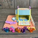 1990 Hasbro My Little Pony Petite Ponies Cabin Playset + 5 Mlp Mini Figures Used. Price: $49.95.