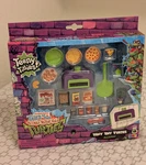Teeny Tinies Nickelodeon Tmnt Pizzeria Playset Boxed 20PC 2024 Age 6+ New. Price: $16.00.