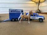 Breyer Horses Stablemates Land Rover Truck W/ Tag-a-long Trailer Farms B2 Unspecified. Price: $19.00.