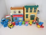 Hasbro Sesame Street 123 Neighborhood House Playset Mr Hooper's Store Figures Used. Price: $54.94.