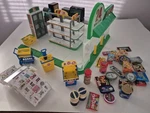 Zuru 5 Surprise Brands Convenience Store Playset + Extras 24 Minis Used. Price: $24.99.