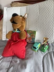Warner Bros. Scooby-doo Stuffed Animal, Glow-in-the-dark Puzzle & Figures Set Used. Price: $22.00.