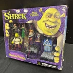 Sealed Shrek & Friends Mcfarlane Toys 2001 Action 7PC Mini Figures Box Damage New. Price: $50.00.