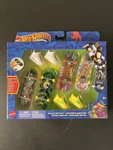 Hot Wheels Skate Tony Hawk Hw Half Pipe Pack W/ 4 Boards & Shoes Mattel 2023 New. Price: $15.00.