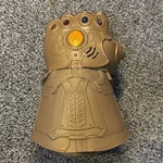 Hasbro Marvel Avengers Infinity War Thanos Gauntlet Electric Fist Light Used. Price: $12.95.