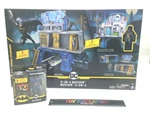 Spin Master Batman The Caped Crusader 3-IN-1 Batcave & 1ST Edition New. Price: $59.99.