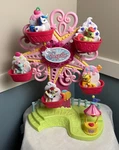 My Little Ponyville Sweet Sundae Ferris Wheel Hasbro W/ 5 Ponies - Works Used. Price: $36.50.