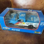 Vintage 1997 Mib Mint Box Nrfb Revell Dana Dodge Super TRUCK,DIECAST,1:24,0402 New. Price: $25.00.