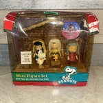 2012 Forever Fun Peanuts Mini Figure Set - Christmas Play Stage Damaged Box New. Price: $44.95.