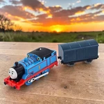 Thomas Train Trackmaster Motorized Tank Engine & Box Car 3322WC Blue 2009 Video Used. Price: $27.22.