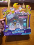 Charming Wedding Arch Shopkins Royal Trends Happy Places Set Will Hugh New. Price: $14.99.
