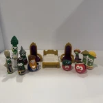 2002 Veggie Tales Jonah Figures & Furniture Lot Of 13 Big Idea Blue Box Toys Used. Price: $59.99.
