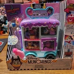 Just Disney Munchlings Ice Cream Cart, 13-PIECE Color Change Figure Playset New. Price: $22.96.