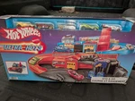 Wheels Ultra Hots & Go Playset With 5 Vehicles Mattel Track Storage New. Price: $39.99.