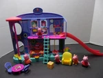 Pig Peppa's Ultimate Center Playset Hasbro Used. Price: $32.40.