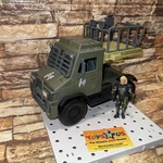 Jurassic World Legacy Collection Isla Sorna Jeep Expedition W/diesel Deck Brody Used. Price: $21.00.