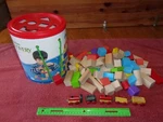 Toys-r-us Imaginarium Discovery Wooden Block Set 73 Pieces + Train Used. Price: $14.98.