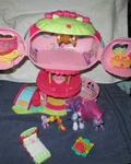 My Little Ponyville Pinkie Pie's Balloon Playhouse W/5 Ponies Frog Figures Used. Price: $42.94.