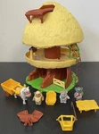 1984 Kenner Star Wars Ewok Treehouse Family Hut Playset Village Figures Used. Price: $150.00.