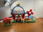 Cocomelon Petting Farm Playset Music And Makes Noises. Used. Price: $22.00.