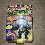 Playmates Leonardo Teenage Mutant Ninja Turtles Classic Pizza Tossin' Fig 2023 New. Price: $15.00.