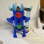 Hasbro Rocket Tower Multi-level Playset With Action Figures Blue Green Red Black Used. Price: $10.00.