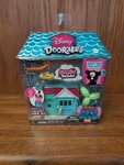 Disney Doorables Stitch's Surf Shack & Mystery Figure New 2020. Price: $8.80.