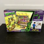 Nickelodeon Playmates Tmnt Z-line Ninjas Billboard Breakout Playset Sealed New. Price: $50.00.
