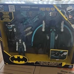 Spin Master Batman Bat-tech Flyer Playset Mr. Freeze Vs. 13 Pieces Dc New. Price: $30.00.