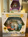 New Honey Bee Acres - The Purringtons Cats Fritz/ella/zoe/baby Rose Plus Lila. Price: $15.00.