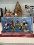 Disney Mickey Mouse And Friends Exclusive 9-PIECE Pvc Figure Deluxe Play Set New. Price: $40.00.