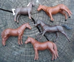 Ertl Horse Lot 5 Brown Assortment Collectible Toy Figures Farm Animal Decoration Used. Price: $11.95.