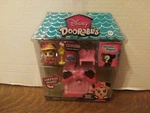 Disney Doorables Minnie's Garden Cottage Surprise Figure Inside Toy New Mouse. Price: $19.99.