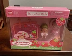 2003 Strawberry Shortcake Doll Bandai Cute Places Basket Set 15931 Brush New. Price: $40.00.