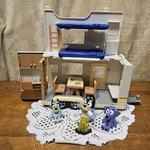 2021 Bluey And Jean Luc's Caravan Adventures Figures Camper Playset Used. Price: $29.36.