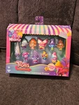 Dreamworks Trolls Mineez Fun Fair Sweet Surprises 11PCK 1.5" Figures New. Price: $19.95.