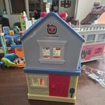 Cocomelon Deluxe Family House Playset, Multicolor, 14.5X5.2X23 In Figure Used. Price: $16.00.