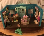 Lil Woodzeez Honeysuckle Hollow General Store Shop Playset 60 + Accessory Pieces Used. Price: $24.99.